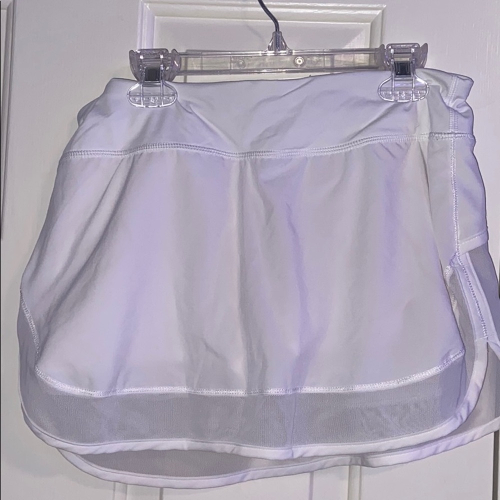 Lululemon White skirt
